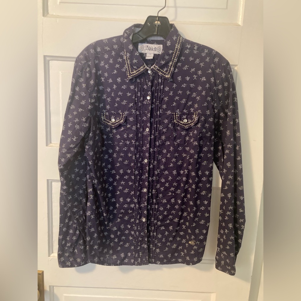 Adiktd Navy Western-Style Pearl Snap Button-Down Shirt with White Print. Large.